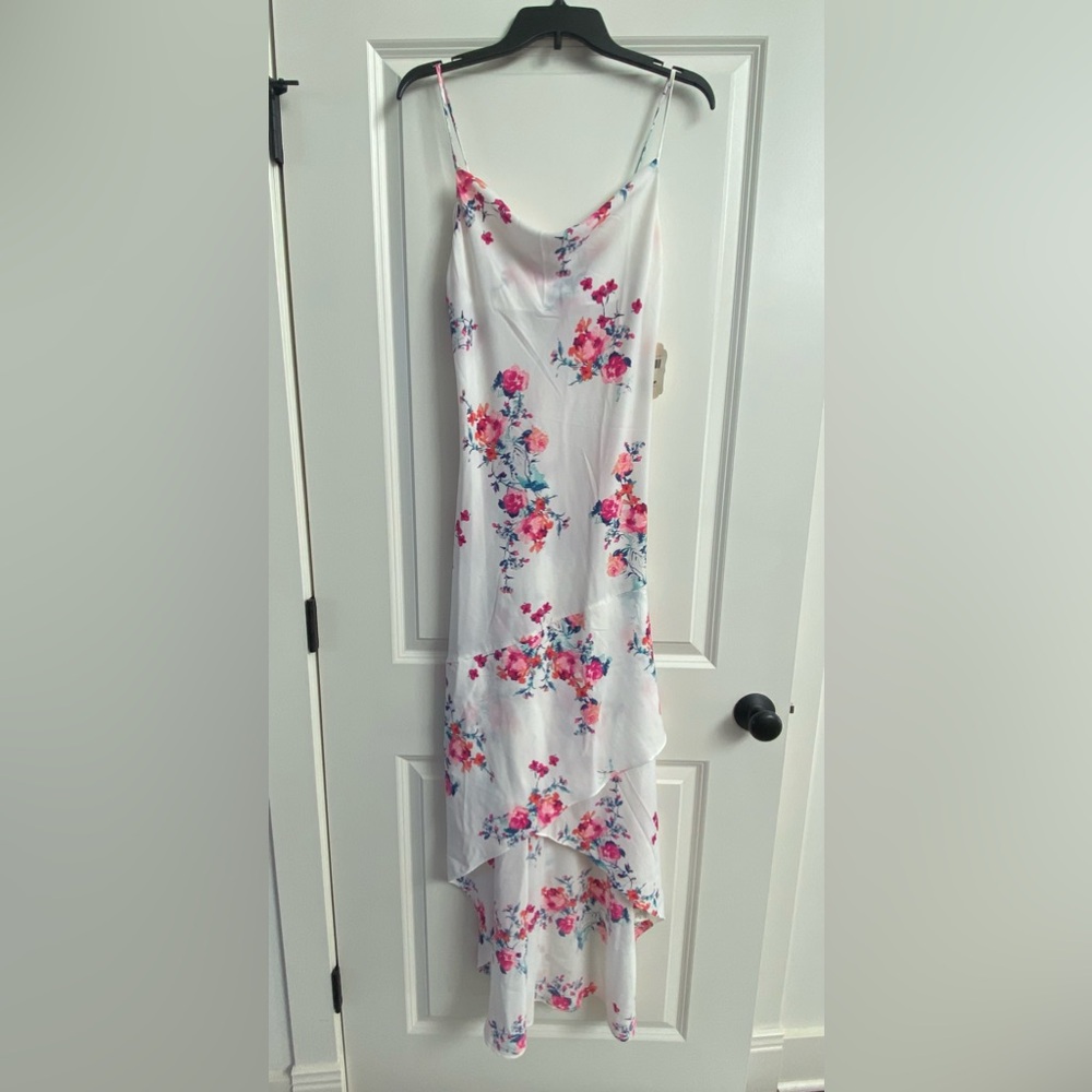 Altar’d State Carlie floral white slip on dress high low size M NWT